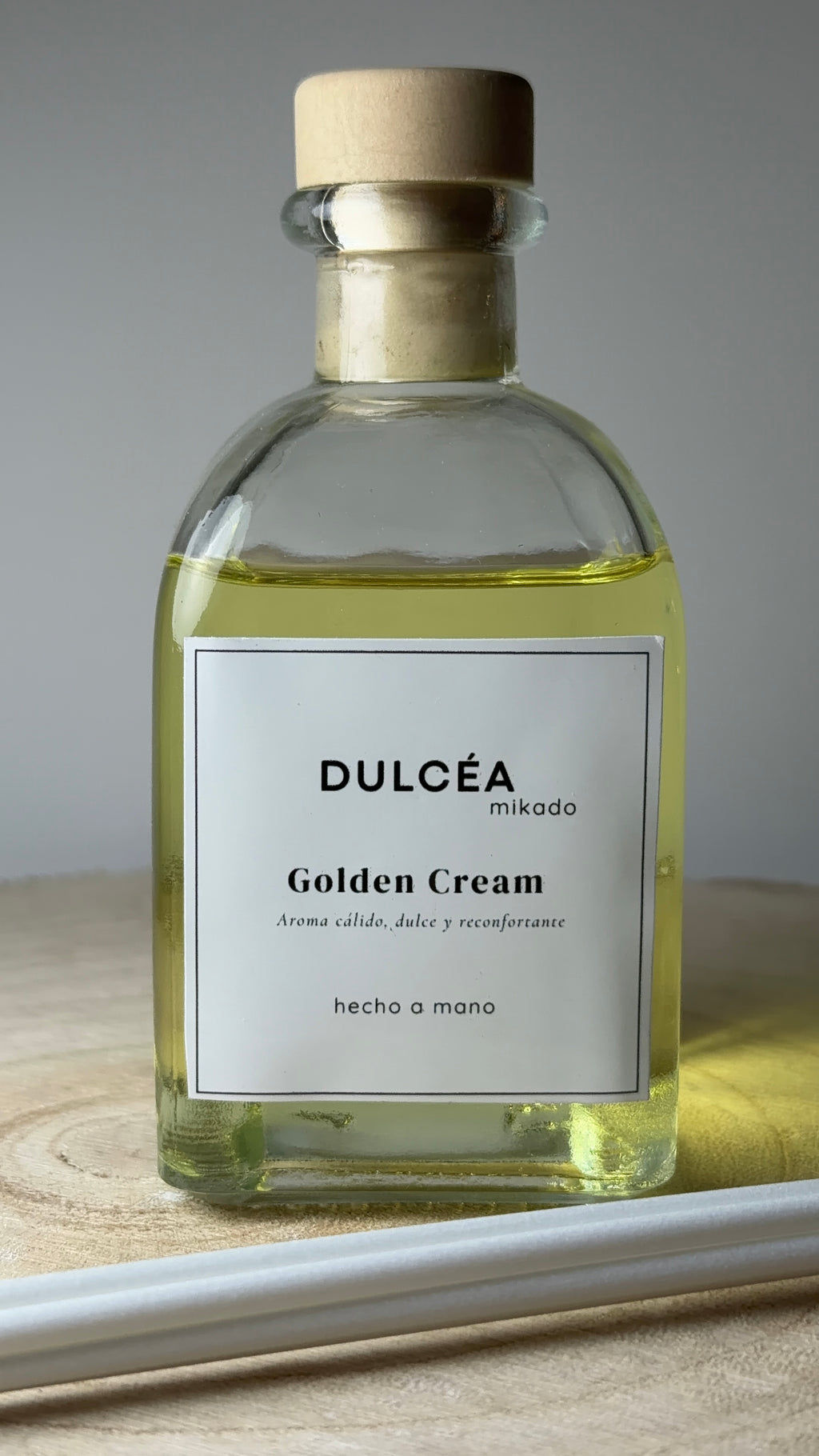 Golden Cream - Mikado -