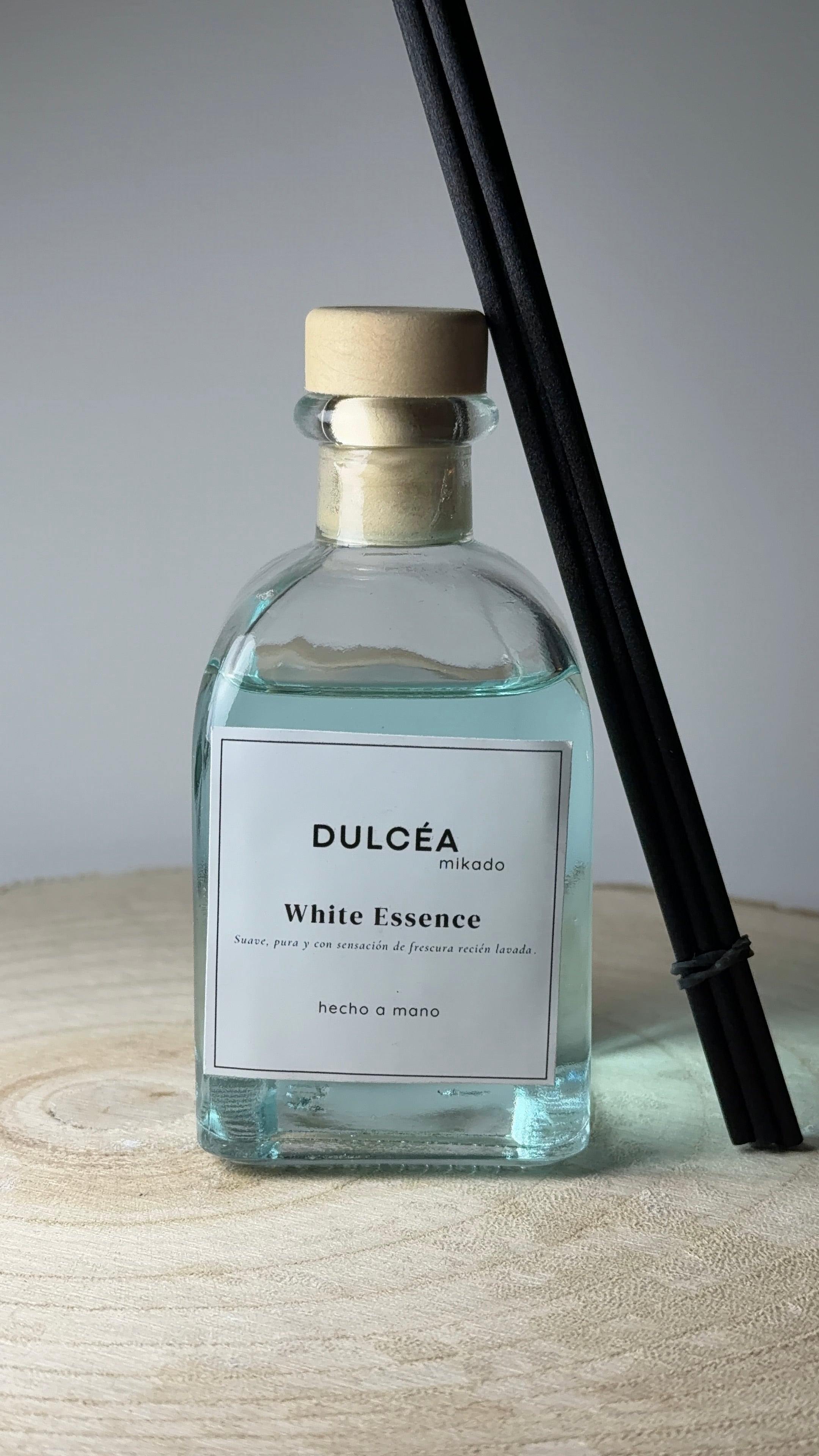 White Essence - Mikado